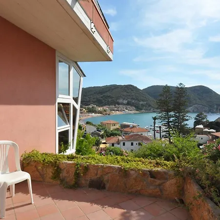 Vetrata Sul Mare