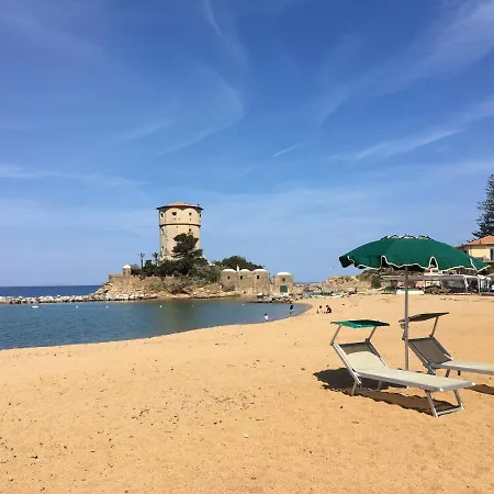 Vetrata Sul Mare Apartment *
