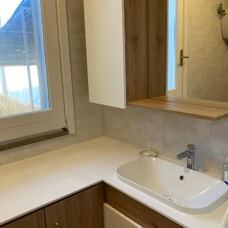 Vetrata Sul Mare Apartment *